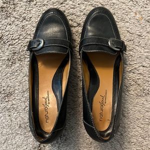 Naturalizer Black pumps,